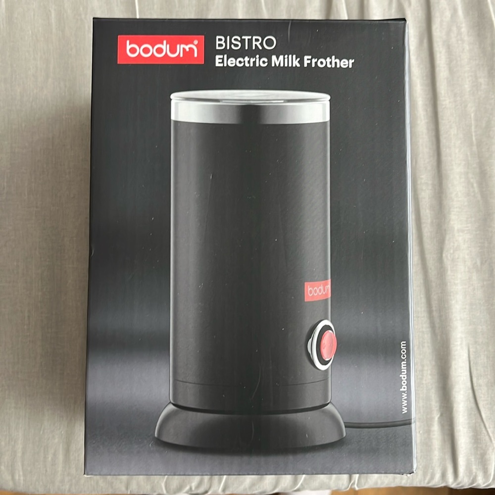 Electric milk frother